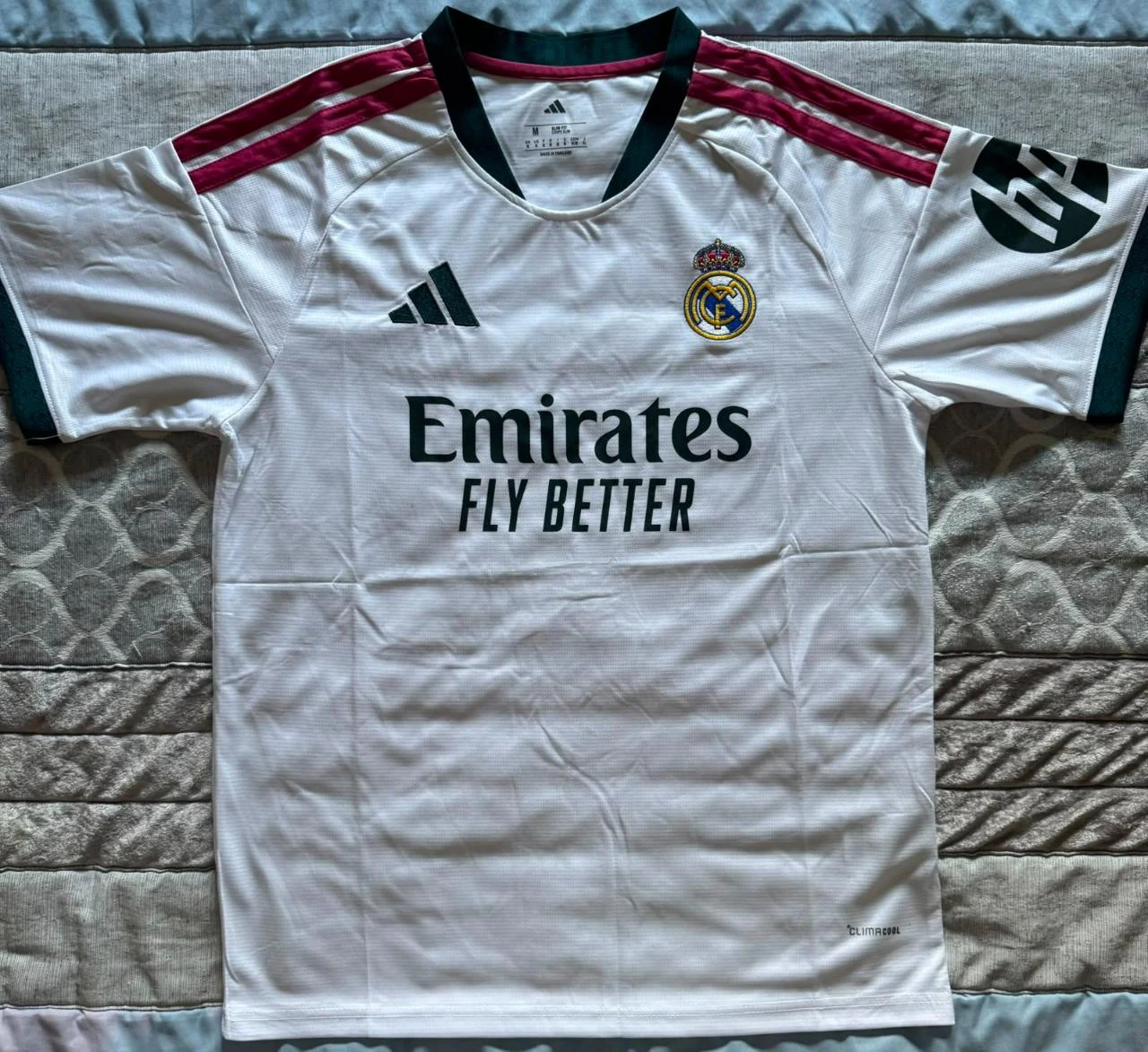 Real Madrid 26/27 Jersey | Home Kit | Size M – photo 4